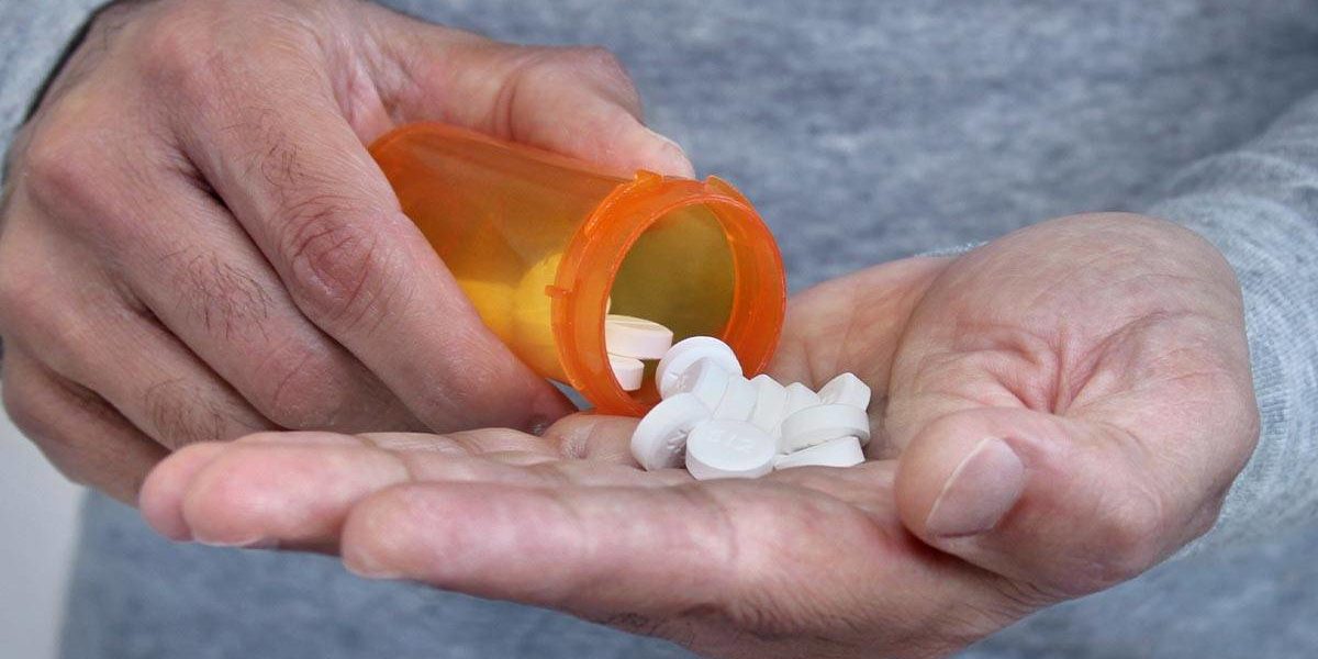 an example of addictive muscle relaxers