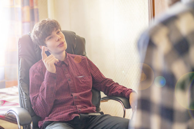 two people discussing possible drug rehab Oklahoma