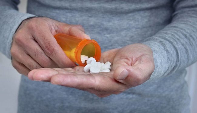 Taking a considerable amount of pills is a sign of a painkiller addiction