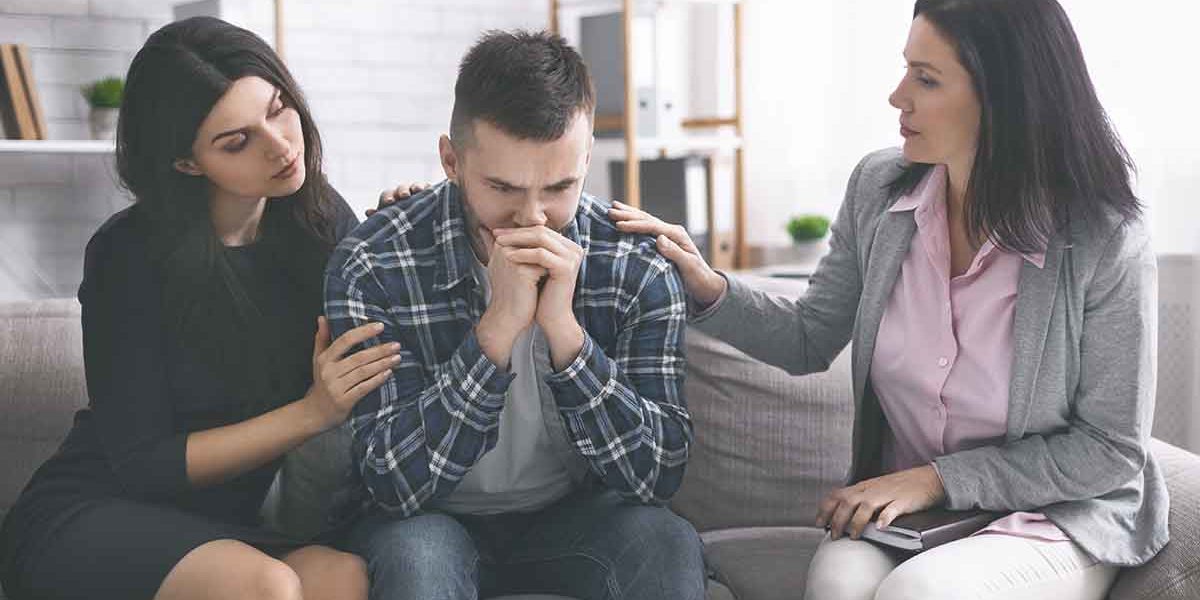 Advantages of Seeking Family Therapy During the Holidays a family seeks family therapy for the holidays