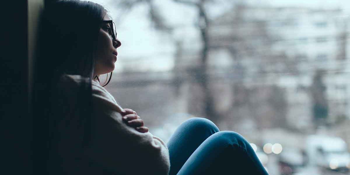 Can Seasonal Depression Trigger Addiction_ a woman suffers from seasonal depression and addiction